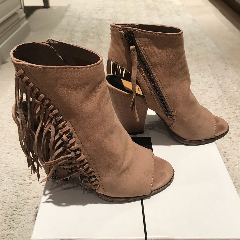 Dolce Vita booties